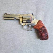 Colt King Cobra 2019-2025 FGT Target Grips Skull & Snake Checker/Stipple Opt Top