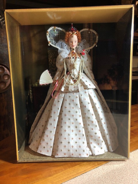 barbie queen elizabeth