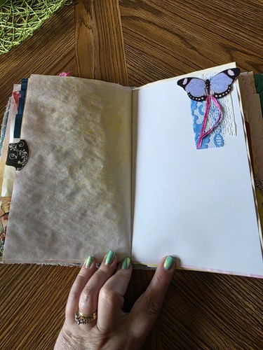 Alice In Wonderland Junk Journal - Picture 9 of 23