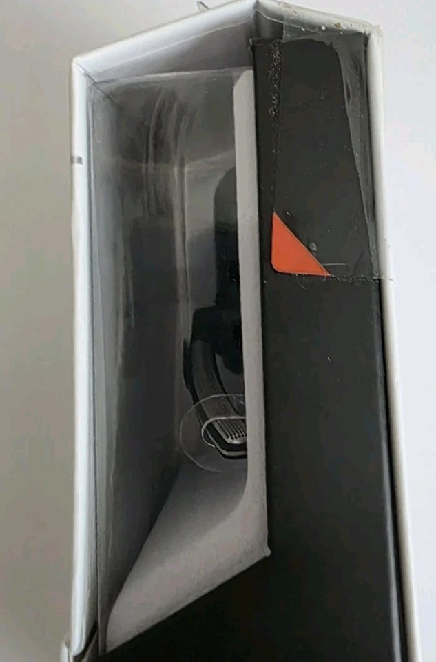 Plantronics Voyager Legend Wireless Bluetooth Headset - Black (87300206) - Image 3 of 4