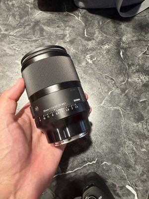 Sigma Art 35mm f/1.4 DG DN Wide Angle Lens (Sony E-mount)