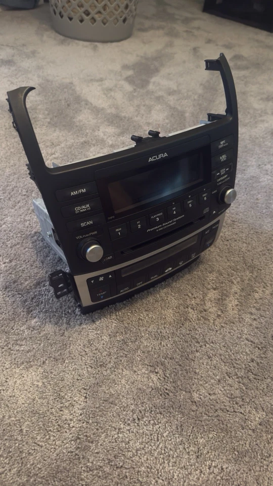 Rádio estéreo Acura TSX fabricante de equipamento original com unidade de controle climático 2004–2008 - Imagem 3 de 4