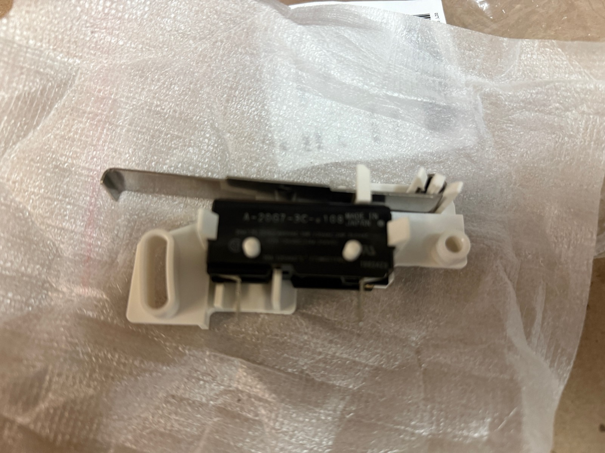 Panasonic Commercial Microwave Door Switch F610A3030GP PS18411613