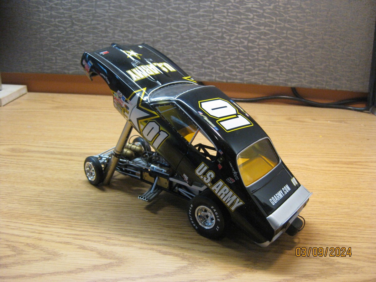 ワンオフカスタム 1/18 Ertl ポンティアック GTO ファニーカー ワンオフカスタム 1/18 Ertl ポンティアック GTO ファニーカー