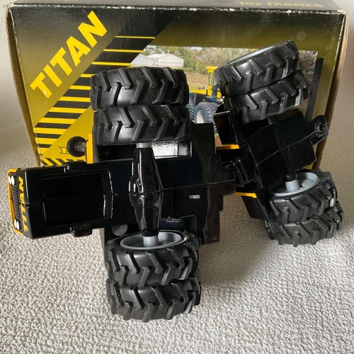 Tractor Titan STR-360 die-cast metal ERTL Toy Farmer collector edition - Picture 4 of 8