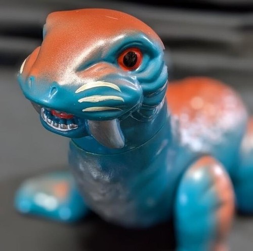 M1 Go Ultra Q Todola Soft vinyl Figure 1997's Made in Japan - Picture 4 of 12