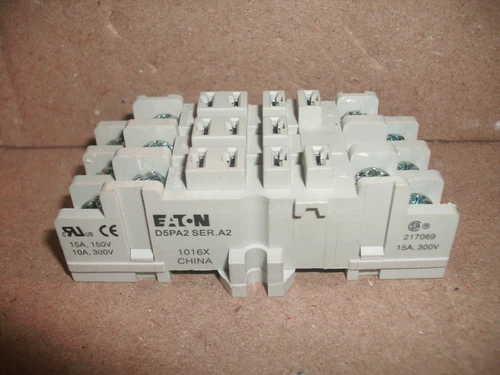 EATON D5PA2 10A/300V RELAY SOCKET - 50 AVAILABLE