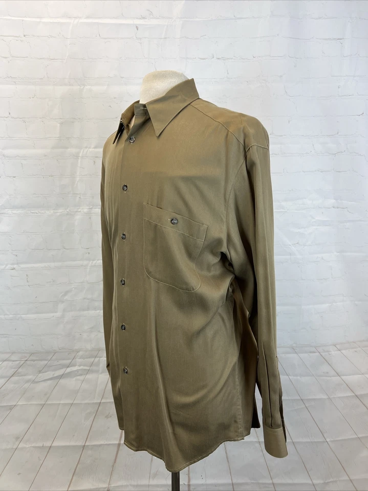 Camisa de vestir para hombre Zanella marrón lisa TALLA L $295 Foto 3 de 4