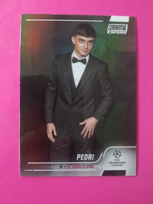 2021-22 Topps Stadium Club Chrome UCL #16 Pedri Refractor Barcelona