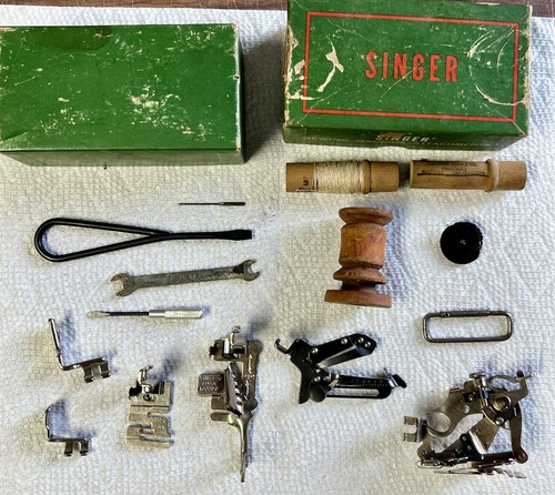 Singer AK 1951 Vintage Sewing Machine w/Case & Accessories. Needs Work/Read Info - Picture 22 of 24