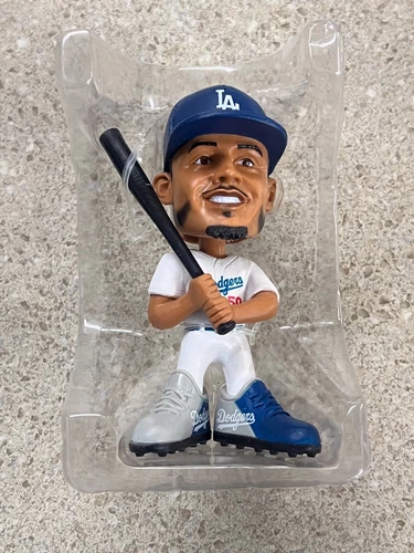 Mookie Betts (L.A. Dodgers) 4.5" FOCO Vinyl MLB Showstomperz Bobblehead