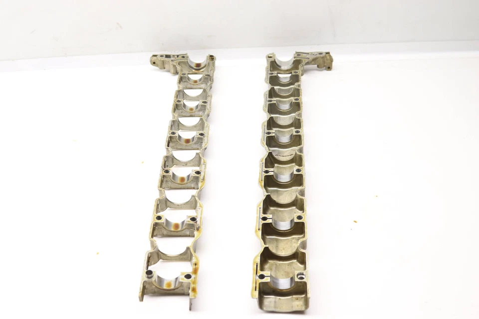 BMW 525XI 2006-2007 - Soporte de cojinete de levas / puente (escape) 7531224 Foto 2 de 4