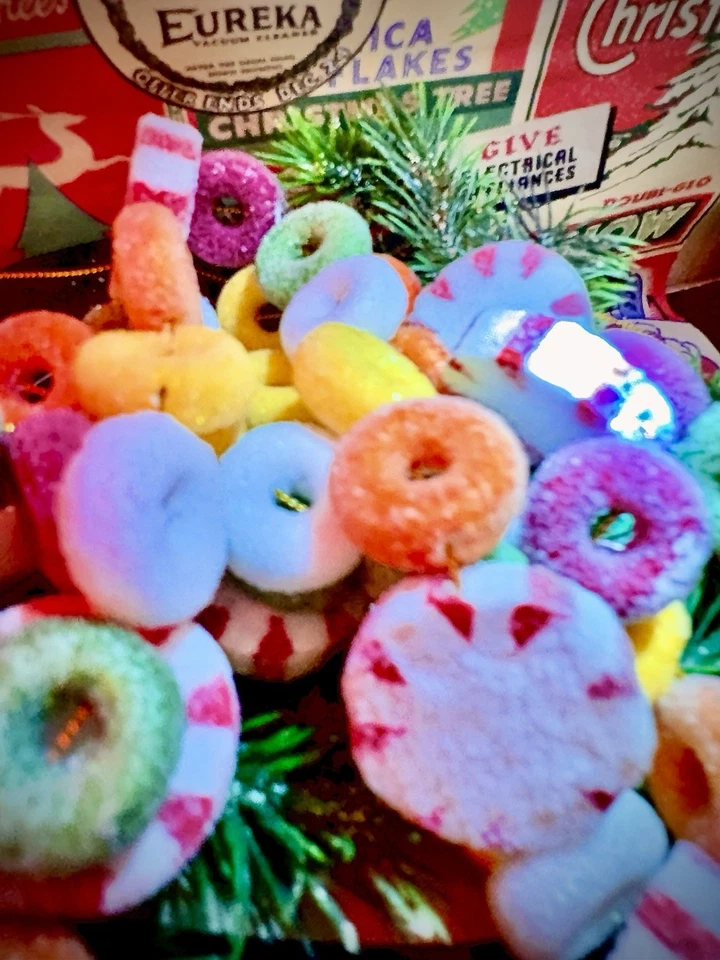 Vintage Whimsical 6 FT Colorful Sugared Christmas Candy Garland Adorable Decor - Image 4 of 4