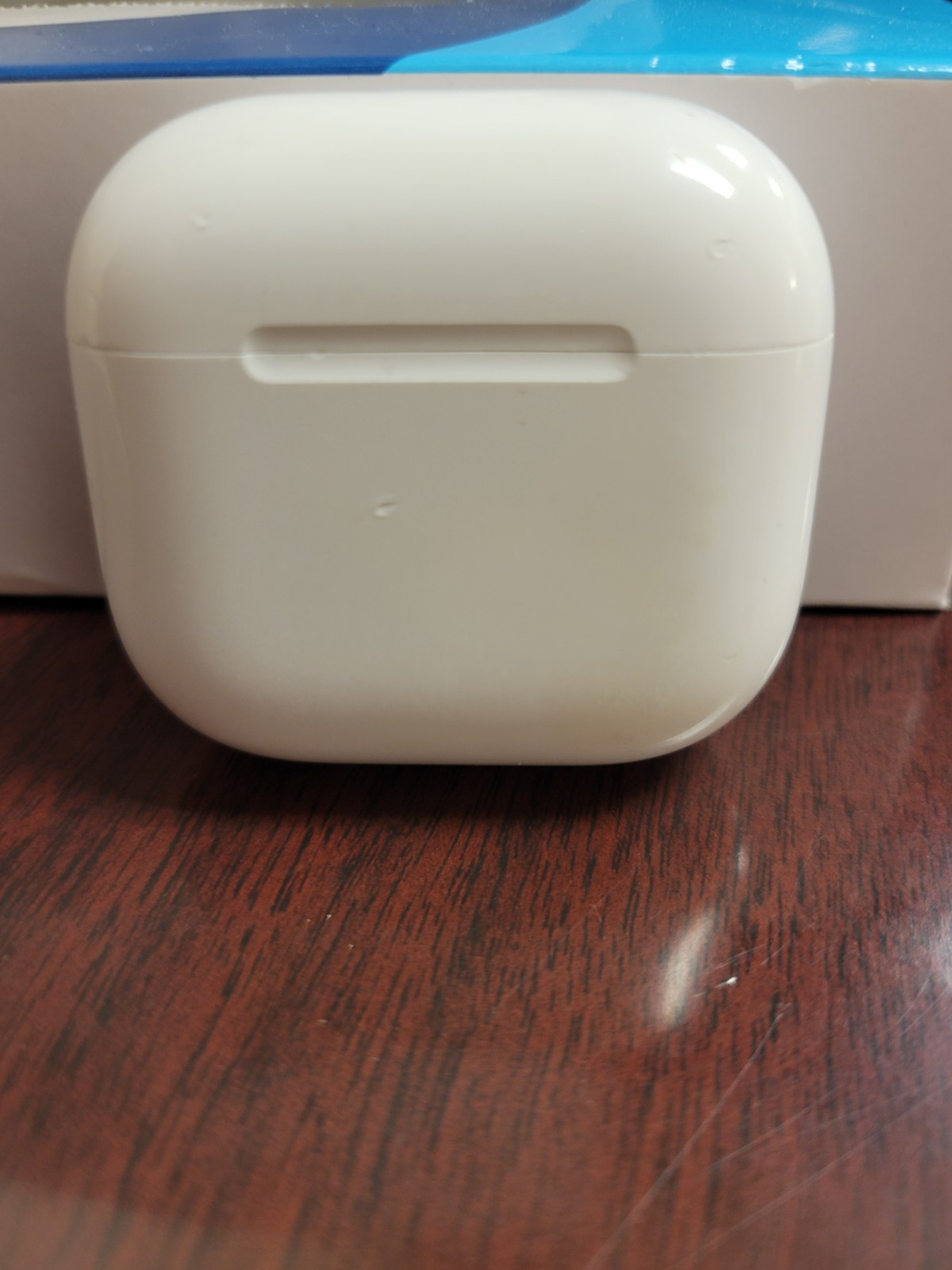 Apple AirPods Pro with Wireless Charging Case - White