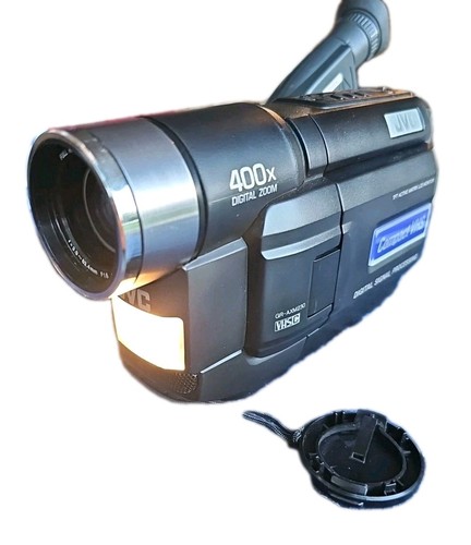 🔥 JVC Compact VHS Camcorder 400x Zoom GR-AXM230U w/ Charger & Case Tested - Picture 3 of 4