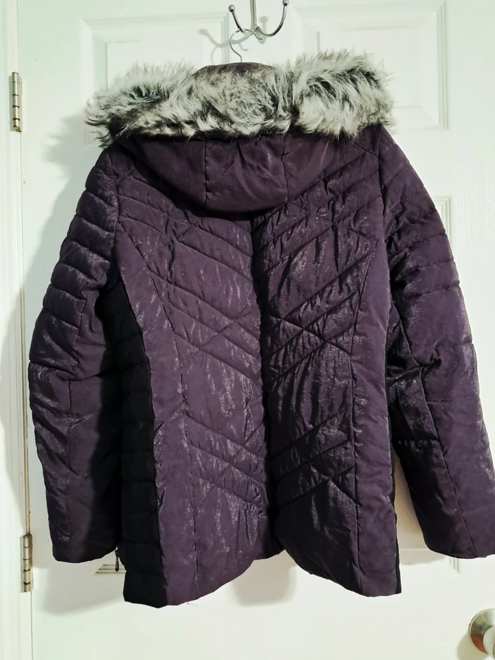 ZeroXposur Black Label hooded coat with fur trim, purple with glitter. Women's L - Image 4 of 4