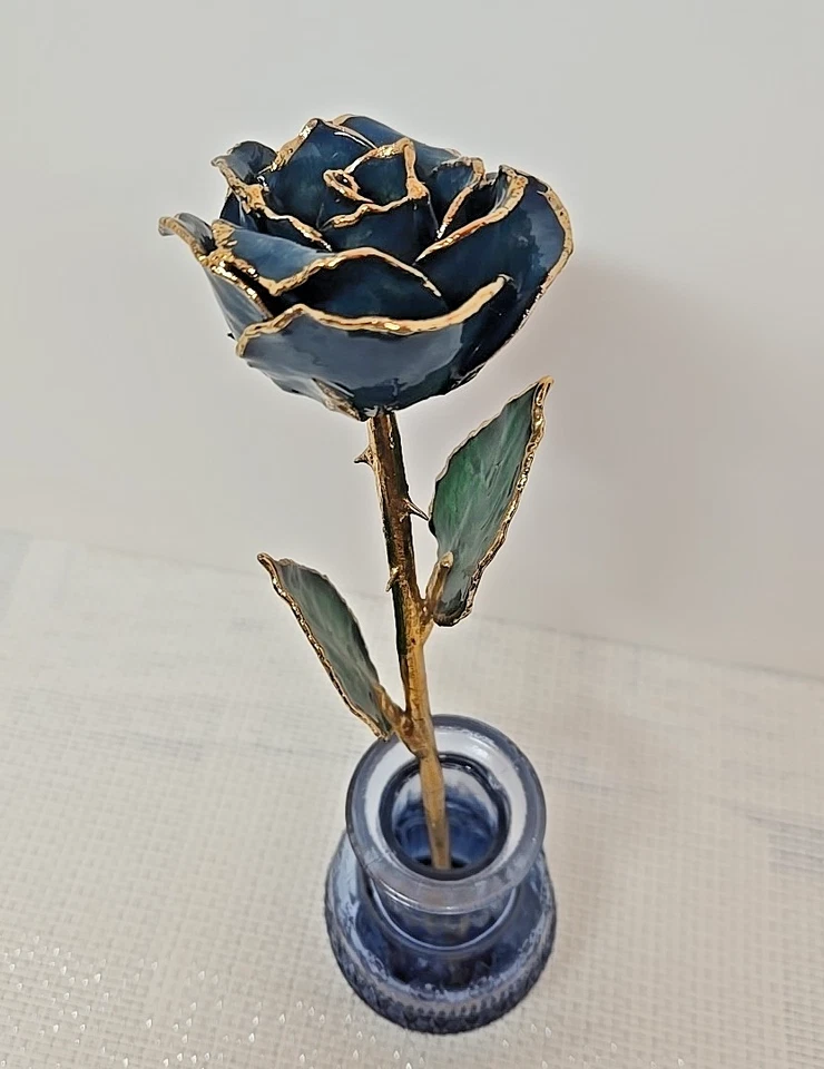 Голубая роза, настоящая роза, погруженная в 24-каратное золото, сохранившийся цветок розы - Изображение 3 из 4