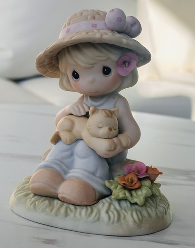 “August Poppy: Peaceful” Figurine Rare 2001 Precious Moments 101523 - Open Box - Picture 1 of 14