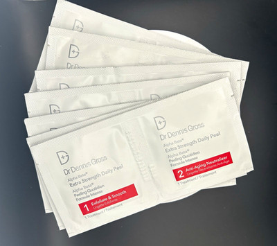 Dr. Dennis Gross Alpha Beta Extra Strength AHA/BHA Peel Pads Sample 12M