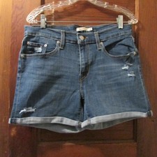 New Women's Levis' Denim, Blue Jeans Stretch Shorts Size 32. Modern Look  Fit