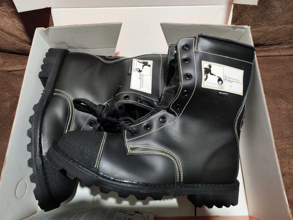 Botas Curgal militares Talla 43 Sympatex  fábricadas España uso bombero forestal