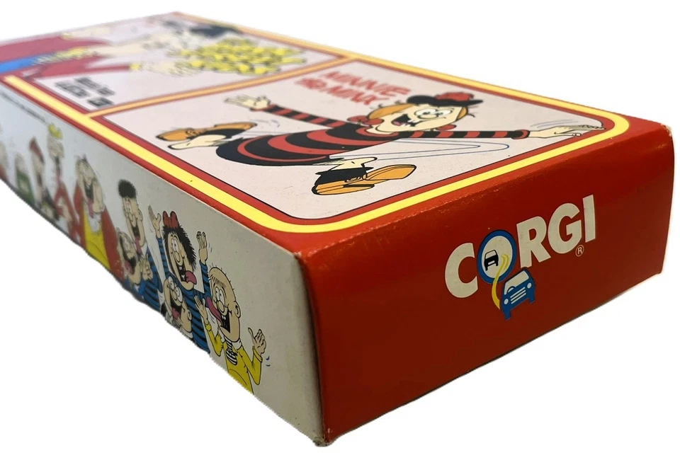 Corgi D47/1 Morris J Van & AEC - Bus Bash St Kids & Minnie The Minx Set - Boxed - Image 4 of 4