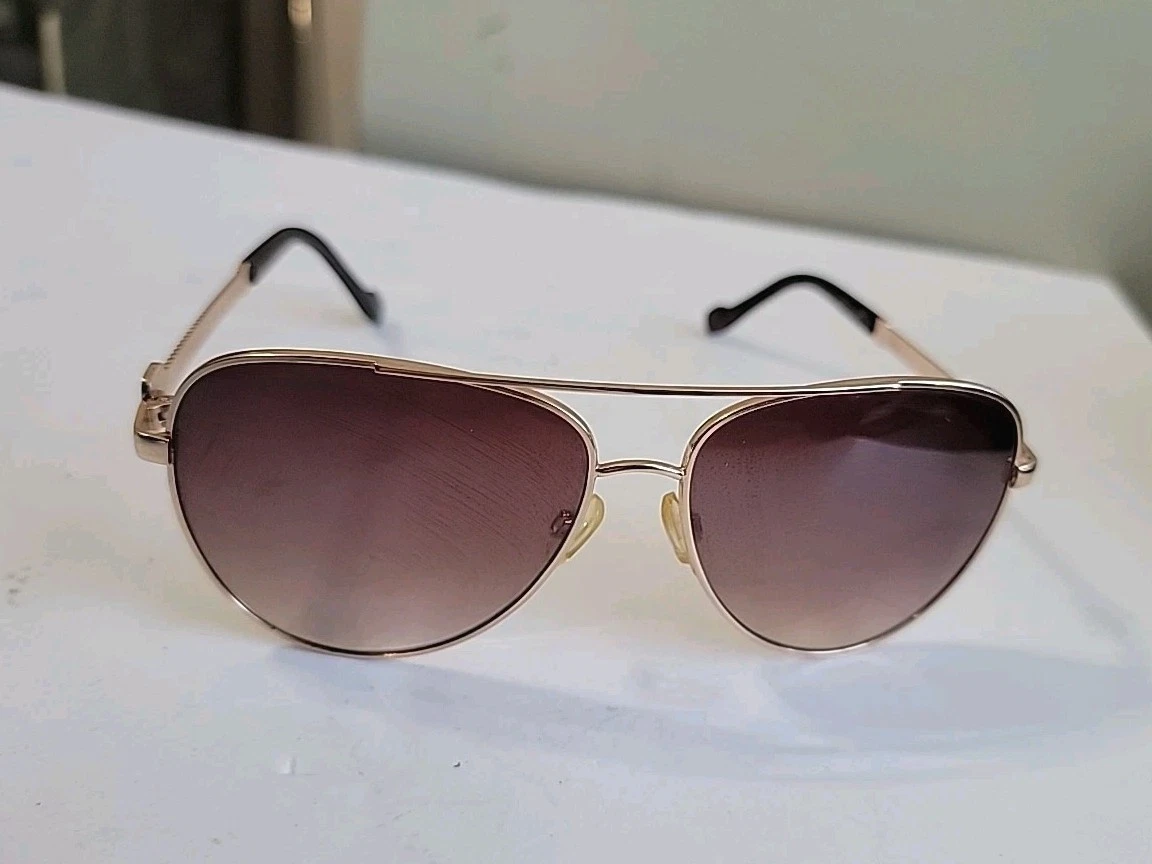 Jessica Simpson Pink Aviator Sunglasses for Women for sale  display picture 1