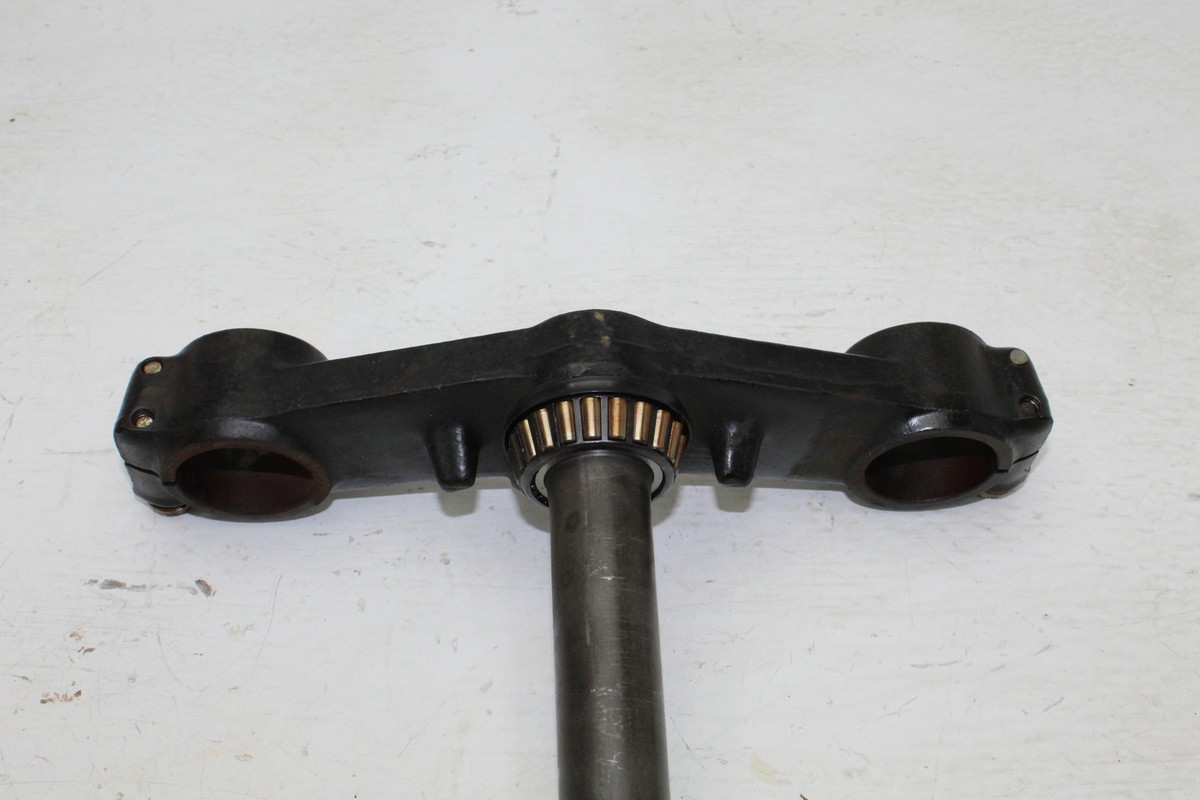 RT-119395 ページ 1982 KAWASAKI KZ1300 (#428) LOWER TRIPLE TREE STEERING STEM