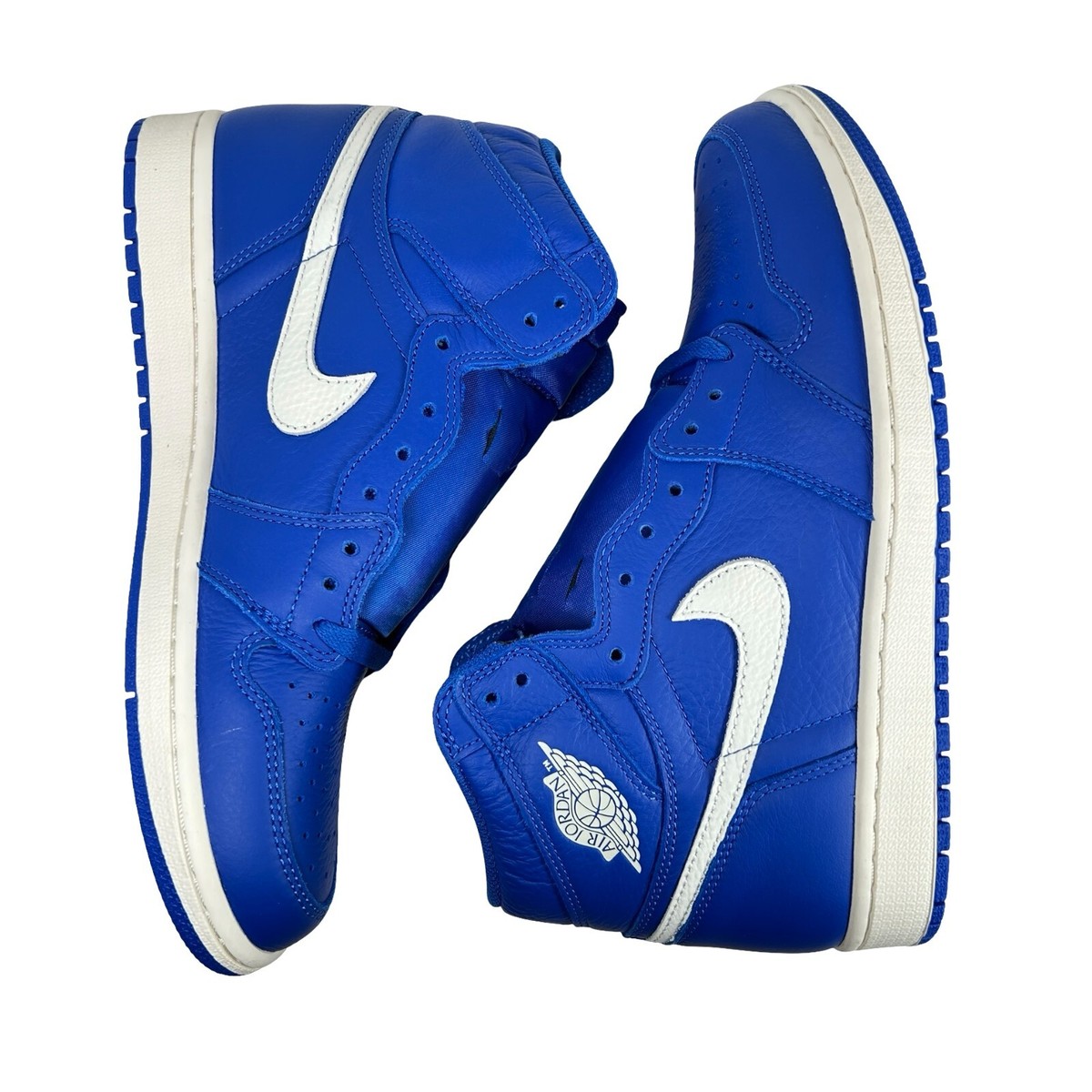 靴 Nike Air Jordan 1 High OG \"Hyper \" Nike Air Jordan 1 Retro High OG Hyper Royal Sneaker 555088