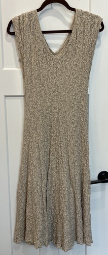 Dick & Jayne Cap Sleeve Women’s Dress Size Small Taupe Tan V-Neck - Picture 2 of 8