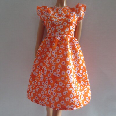 green emerald velvet dress Daisy Toss