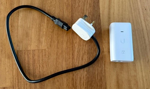 Ubiquiti Unifi PoE Gigabit Injector / Power Adapter - U-POE-af - EXCELLENT