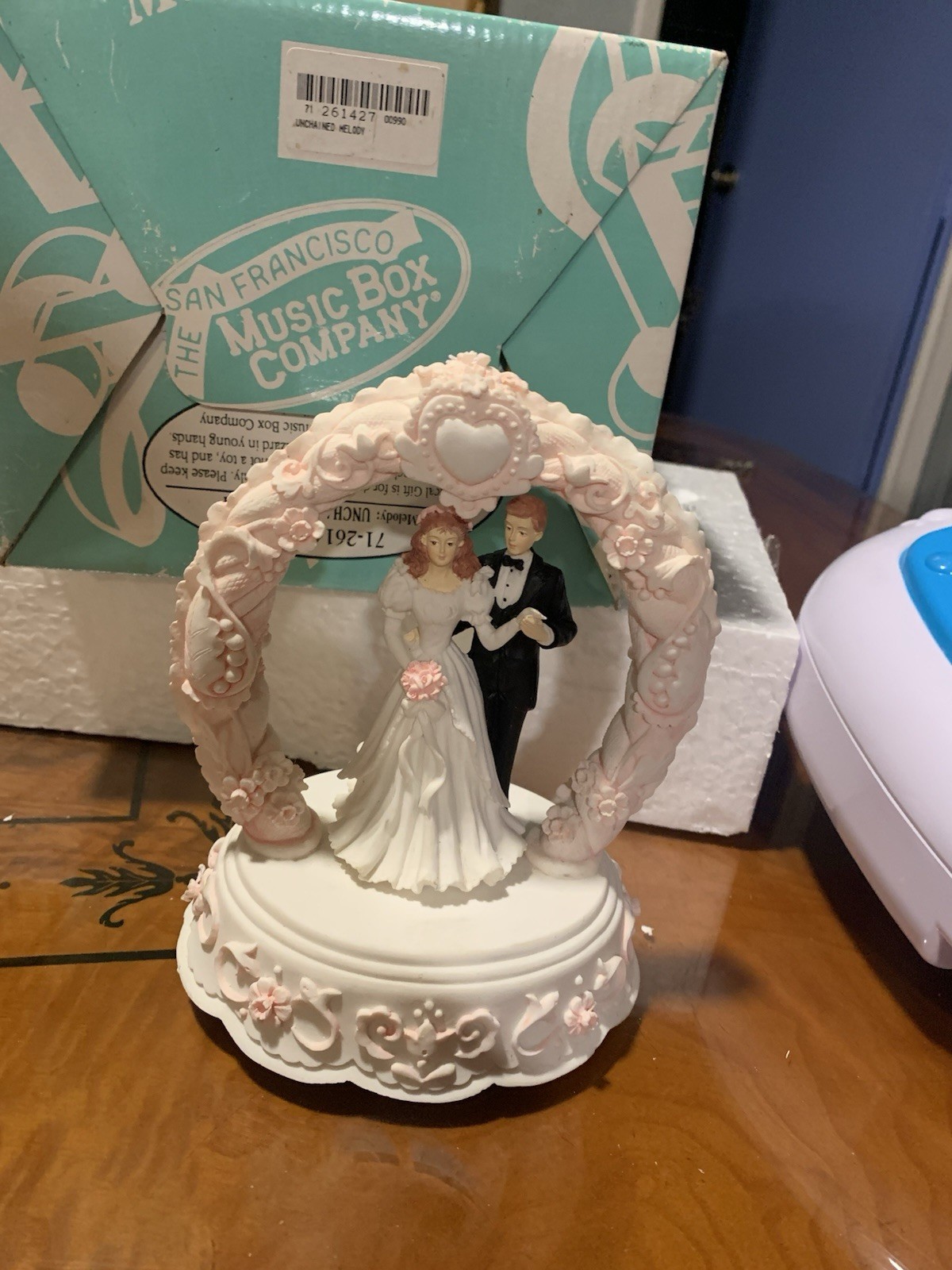 Rare wedding cake topper “Unchained Melody” Song SF music box Co. Pristine NIB!