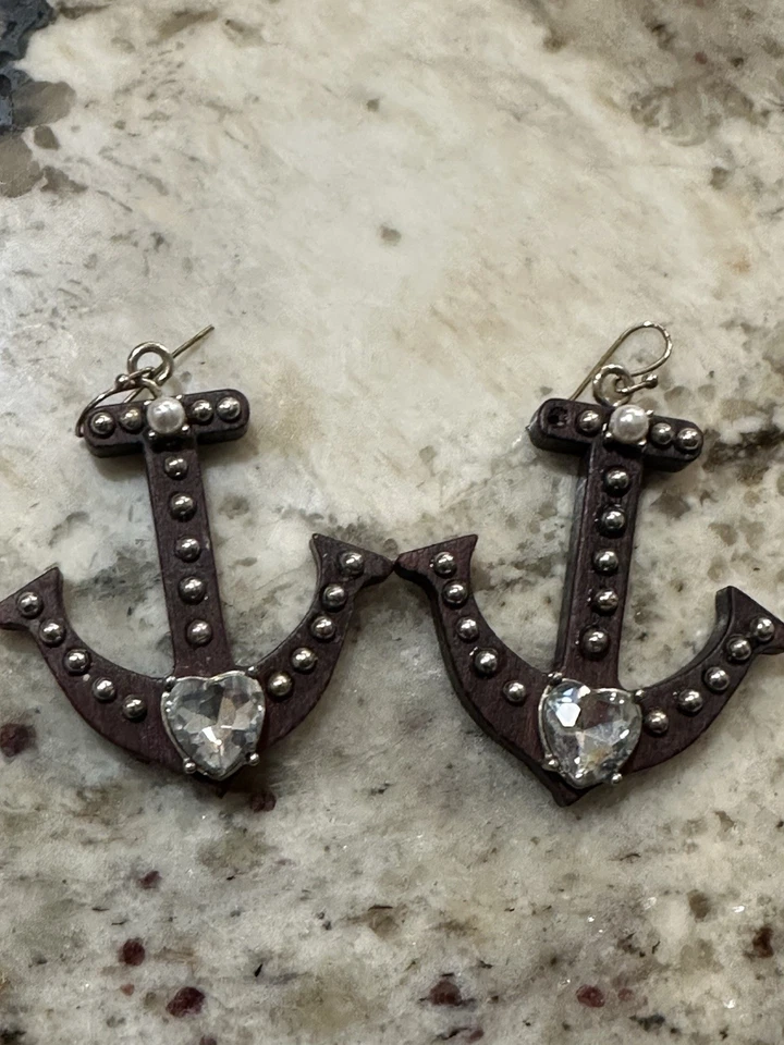 Pendientes colgantes Betsey Johnson dorado ANCHORS AWAY madera marrón ancla Go azul marino Foto 2 de 4