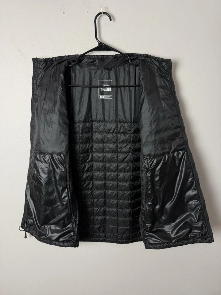 North Face Thermoball Men's L Black Zip Vest Jacket - Image 3 of 4