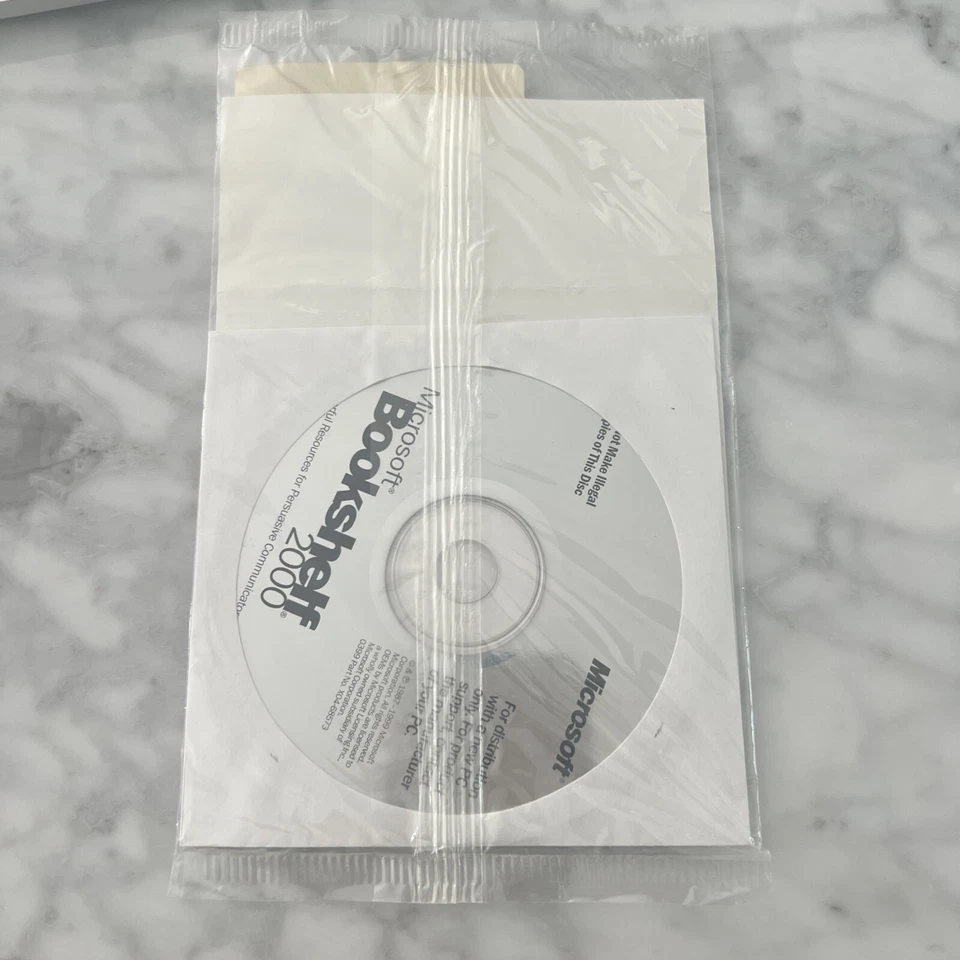 New Old Stock Microsoft Bookshelf 2000 CD and Product ID - Image 2 of 2