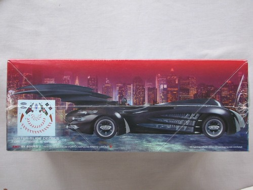 BATMOBILE BATMAN & ROBIN 1/25 Scale Plastic Model Kit NEW SEALED DC AMT 1295 - Picture 4 of 4