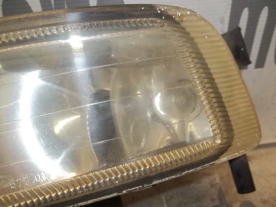 2000-2001 Cadillac Catera OEM LUZ ANTINIEBLA LADO CONDUCTOR IZQUIERDO 09 146 109 Foto 4 de 4