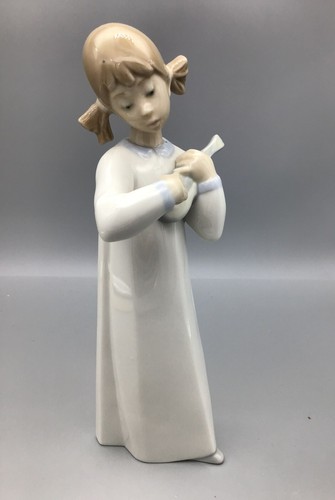 Statuina porcellana LLADRO 8" ragazza trecce che suona violino/mandolino #4871 musica - Foto 4 di 11