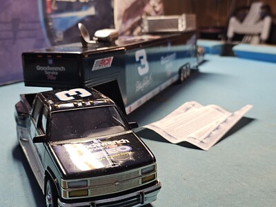 NASCAR（DREE-CAST CAB FREE WHEELING） Action 1:24 Stock Car Crew Cab Show Trailer Limited Dale