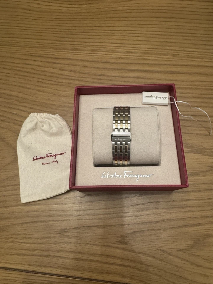 Salvatore Ferragamo Ferragamo Slim Quartz Silver Dial Ladies Watch SFUC00421 - Image 4 of 4