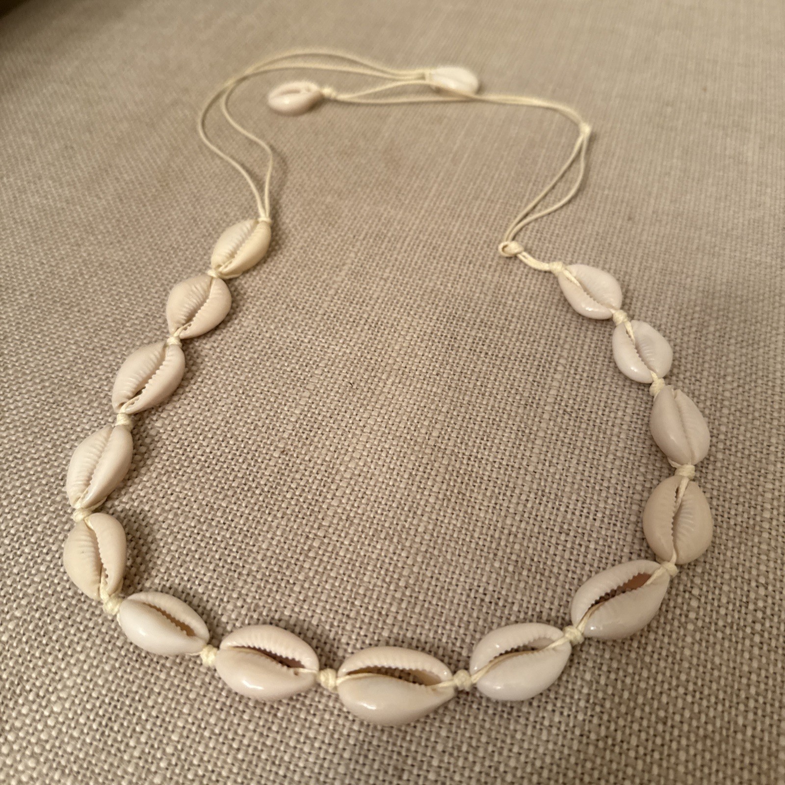 Shell Necklace Vintage Cowrie Lei Boho Beach Jewelry 1970s Hawaiian Choker Style