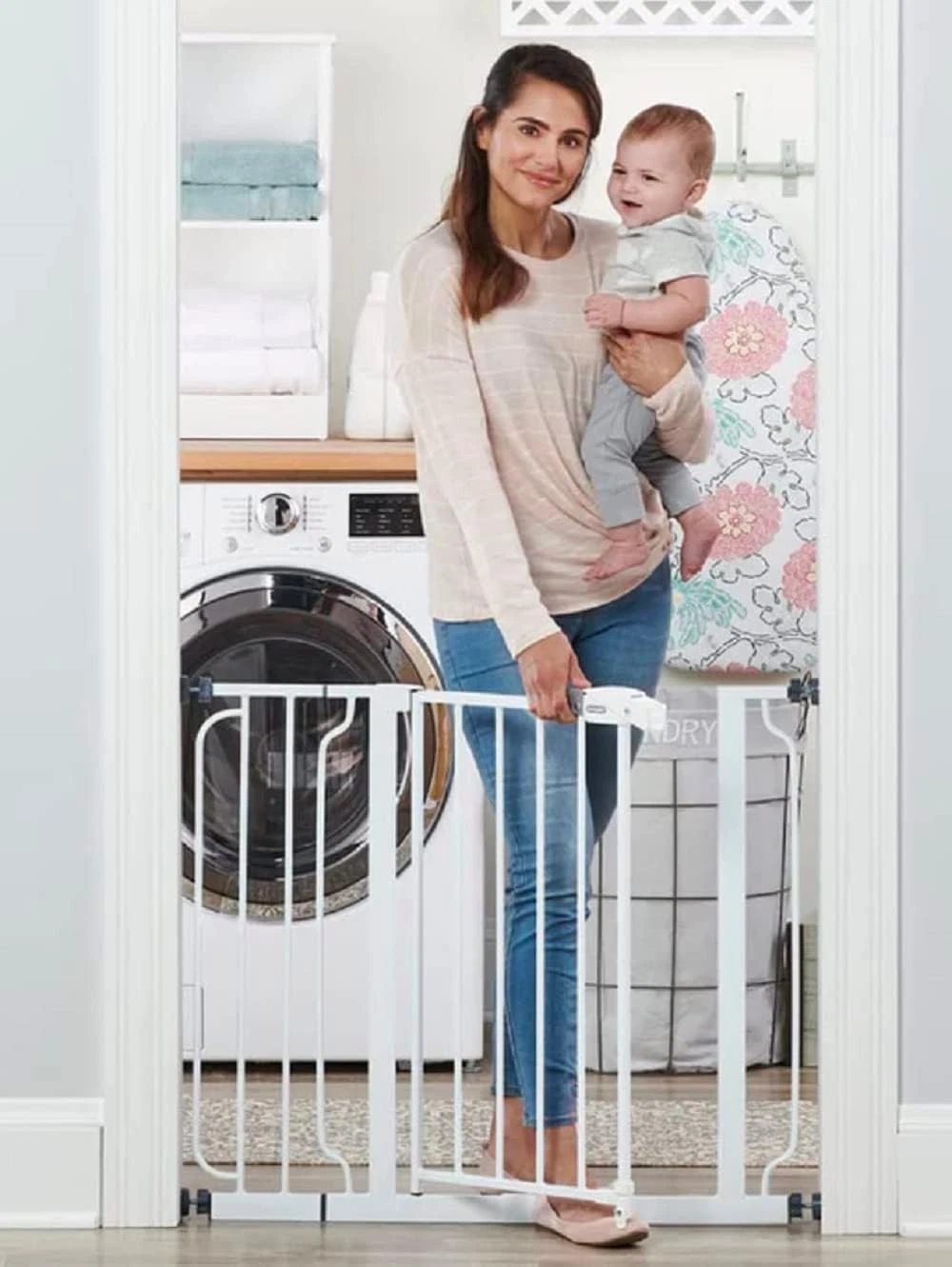 38.5-Inch Extra Wide Baby Gate Pressure Mount Baby and Pet Safety Gate Doorways
