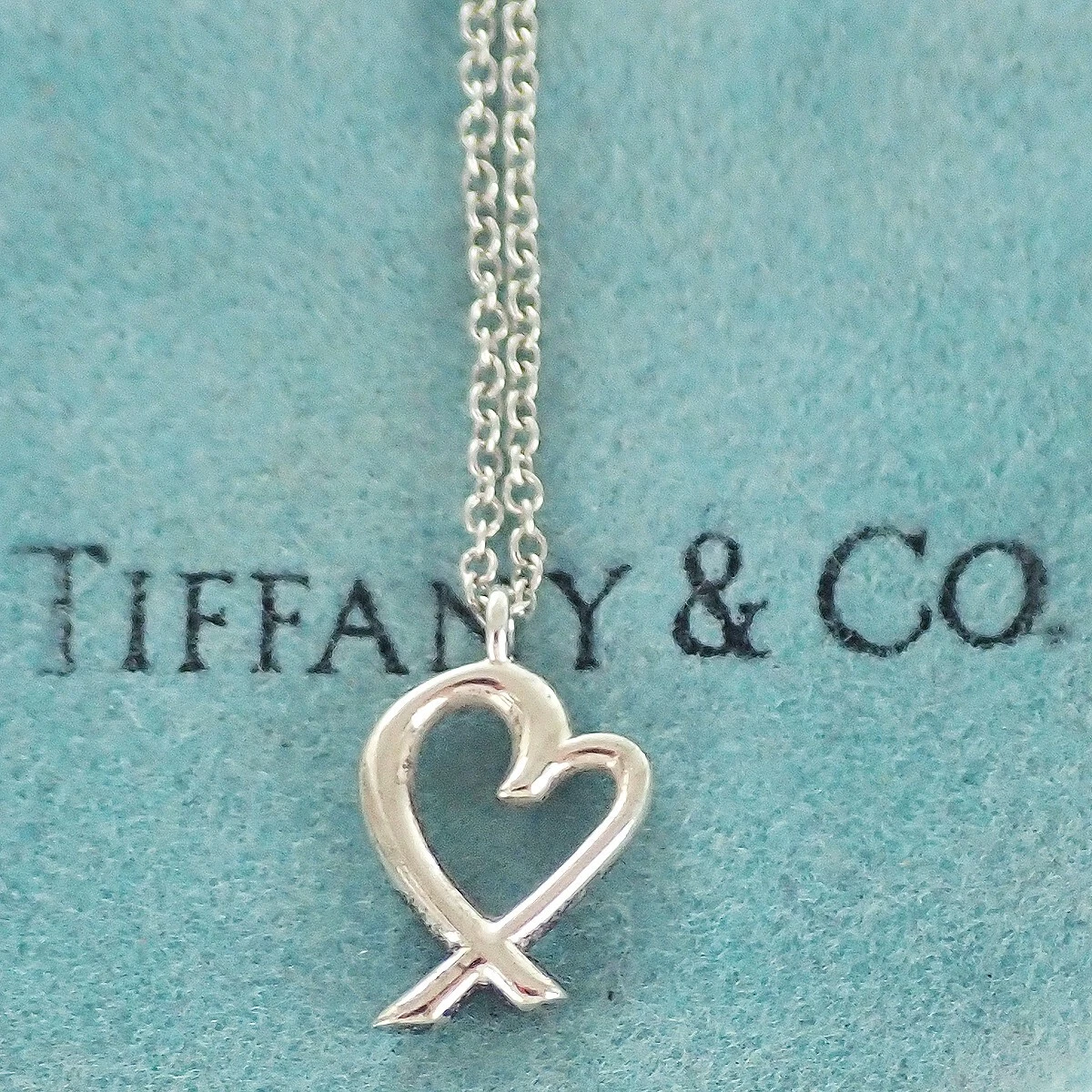 Tiffany paloma shop love necklace