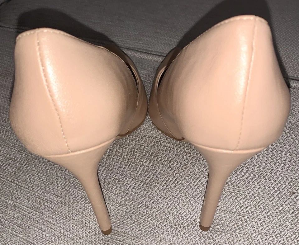 Bomba Charles by Charles David, desnuda, talla 7,5 Foto 2 de 4