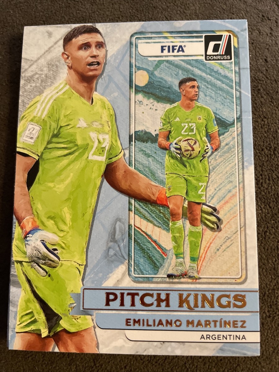 Emiliano Martinez 2022-23 Panini Donruss Pitch Kings 14 FIFA World