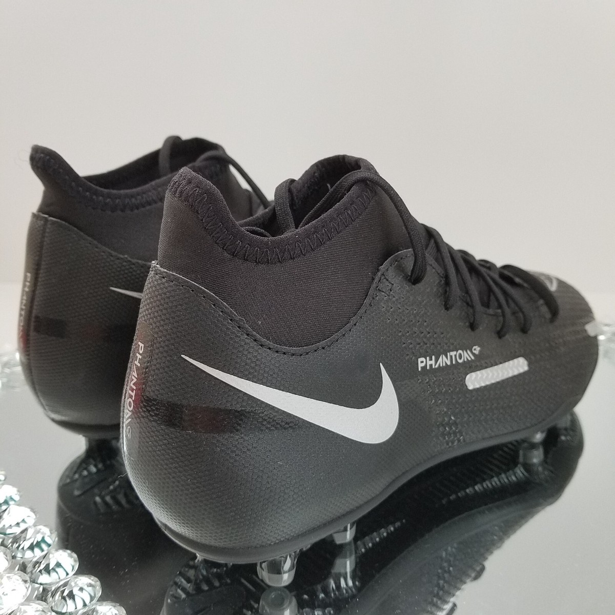 Size 6.5 - Nike Phantom GT2 Club DF MG Black Metallic Silver Size 6.5 - Nike Phantom GT2 Club DF MG Black Metallic Silver