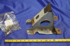 Mg Mgb 77-80 Original Upper Steering Column Bracket Assembly