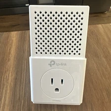 TP-Link TL-PA7010P (US) Passthrough Powerline Adapter AV1000 Mbps, Model PA7010