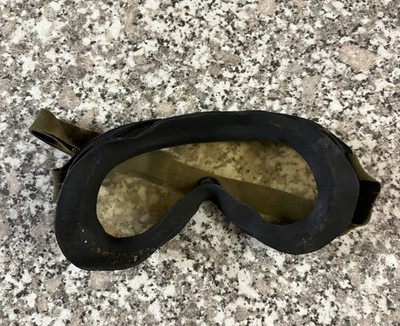 WWII M-1944 US Army Air Forces American Optical Co Sun Wind Dust